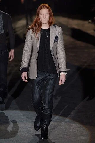 Look 16